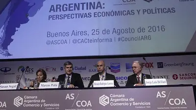 Empresarios le piden al Gobierno reducir costos para motivar inversiones Empresarios le piden al Gobierno reducir costos para motivar inversiones
