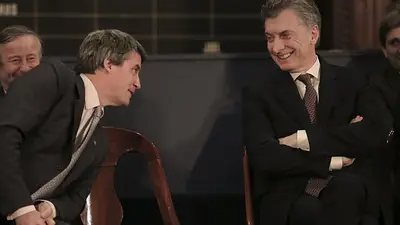 La insólita explicación de Prat Gay por la crisis económica La insólita explicación de Prat Gay por la crisis económica