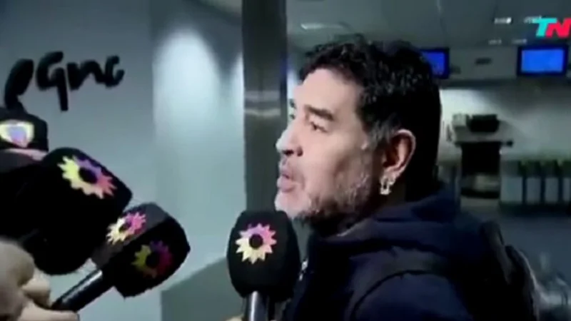 Maradona: "Macri ya nos viene robando desde Franco Macri"