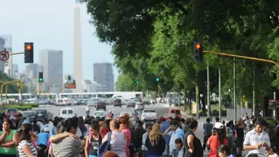 Otra jornada de protesta con ollas populares y cortes en la Ciudad Otra jornada de protesta con ollas populares y cortes en la Ciudad