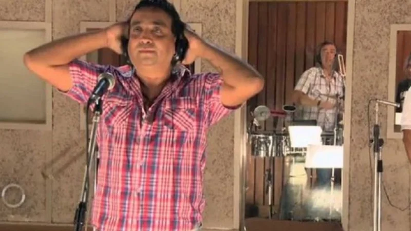 El cantante de La Nueva Luna fue internado de urgencia