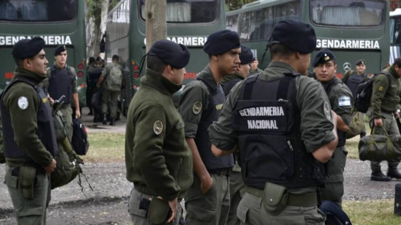 La Justicia defiende a la Gendarmería pero la familia de Maldonado insiste en acusarla