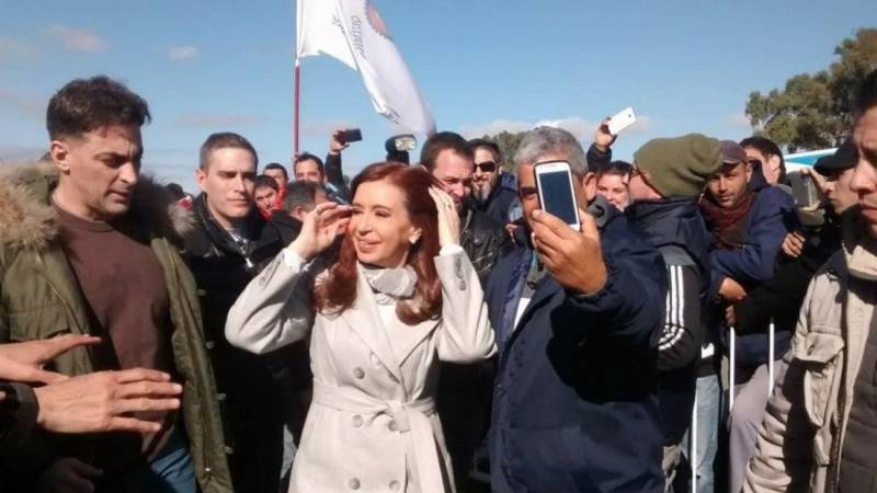 Una encuesta marca un crecimiento de Cristina al filo de la elección