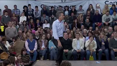 Macri volvió a fustigar a Cristina Kirchner: "Tiene menos votos que Menem en 2003" Macri volvió a fustigar a Cristina Kirchner: "Tiene menos votos que Menem en 2003"
