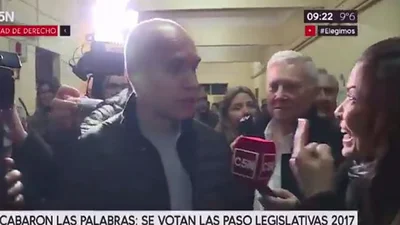 Larreta "descansó" a una cronista de C5N tras emitir su voto Larreta "descansó" a una cronista de C5N tras emitir su voto