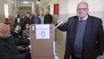 El sincericidio de un intendente de Cambiemos al votar El sincericidio de un intendente de Cambiemos al votar