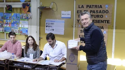 Pese a lo que dice Cambiemos, en el mundo sólo 7 países tienen el voto electrónico Pese a lo que dice Cambiemos, en el mundo sólo 7 países tienen el voto electrónico