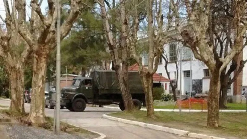 El Gobierno metió un camión militar con oficiales armados en la Ex ESMA