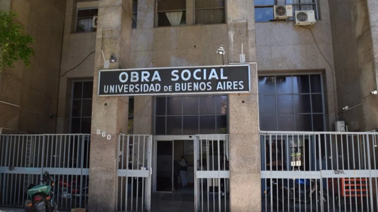 La obra social de la UBA aumentó un 400% en julio por "las condiciones económicas"
