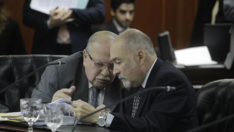 Con una escandalosa maniobra, el Gobierno suspendió a Freiler, un juez crítico