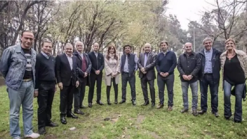 De qué hablaron los intendentes con Cristina Kirchner en Lomas de Zamora De qué hablaron los intendentes con Cristina Kirchner en Lomas de Zamora