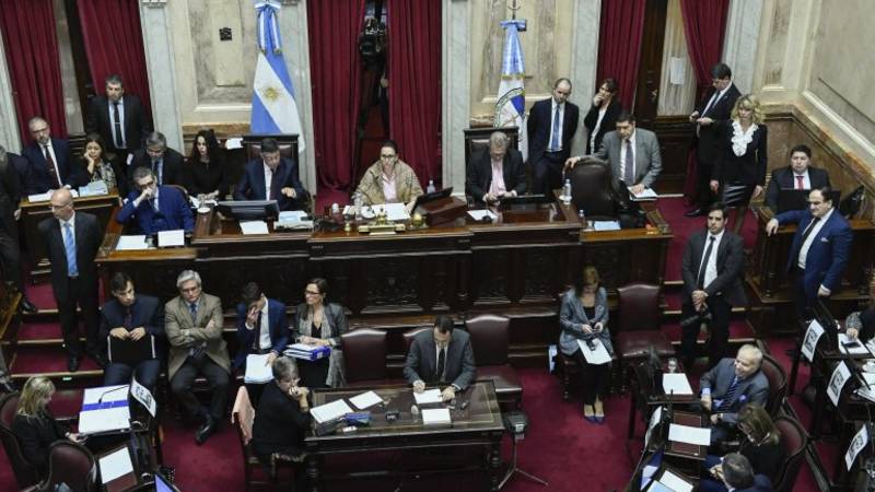 La UCR, el bloque con más asesores por senador: 39