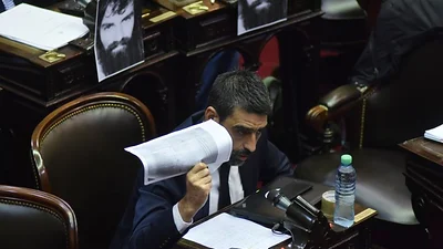 Peña quedó sin palabras cuando apuntaron a la corrupción de Macri Peña quedó sin palabras cuando apuntaron a la corrupción de Macri