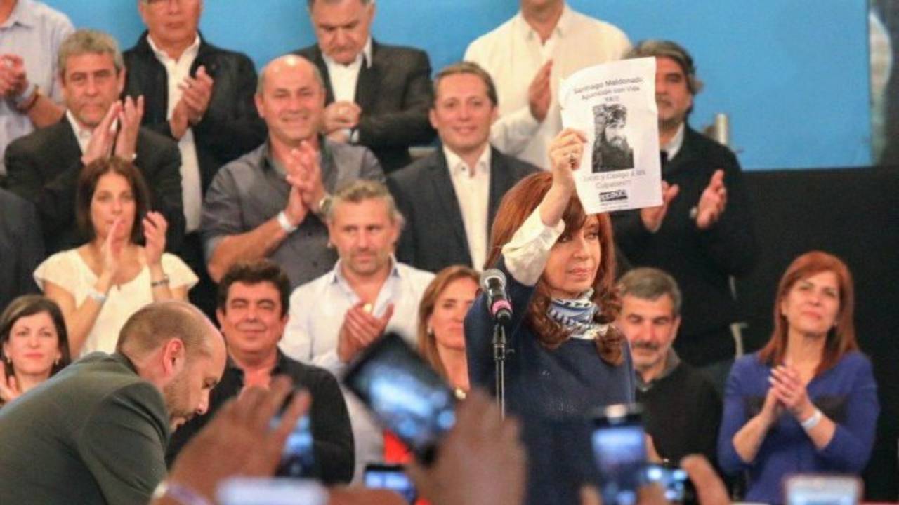 El fuerte llamado de Cristina al gobierno por Santiago Maldonado