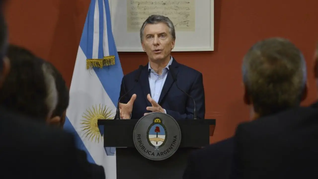 Tras el escandaloso escrutinio, Macri removió al directorio del Correo