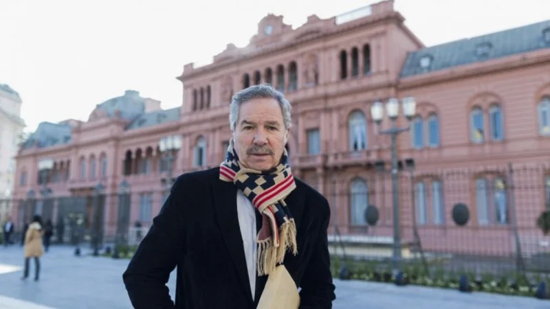 El inesperado encuentro político de Felipe Solá en el subte