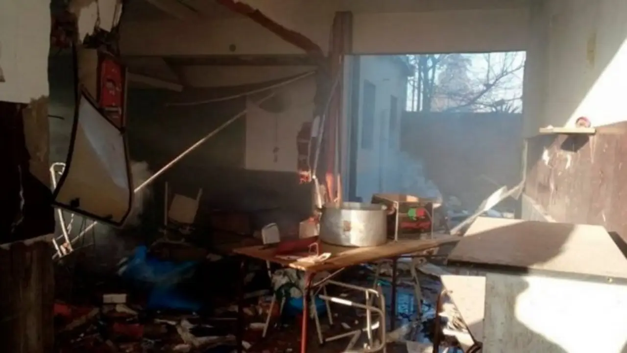 Explosión de la escuela en Moreno: el director denunció "negligencia" y culpó a funcionarios
