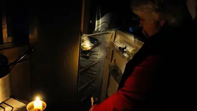 Más de 300 mil usuarios están sin luz en el Conurbano y Capital Federal Más de 300 mil usuarios están sin luz en el Conurbano y Capital Federal
