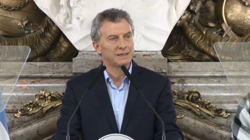 Mauricio Macri minimizó la suba del dólar: "No pasa nada, tranquilos"