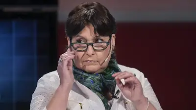 Tras el escándalo de los aportantes truchos, Ocaña huye de la Provincia para competir en otro distrito Tras el escándalo de los aportantes truchos, Ocaña huye de la Provincia para competir en otro distrito