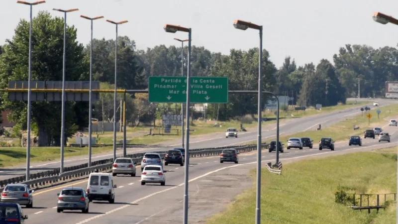Más de 600 mil personas viajaron por el fin de semana largo pero gastaron mucho menos