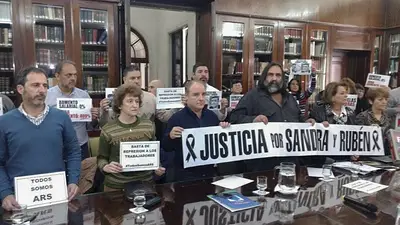 Los gremios docentes rechazan el ofrecimiento de Vidal y convocaron a un paro Los gremios docentes rechazan el ofrecimiento de Vidal y convocaron a un paro
