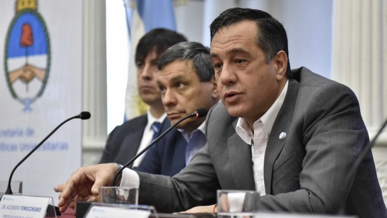 Finocchiaro sobre el paro de universidades: "Hay alianza kirchnerotroskista detrás"