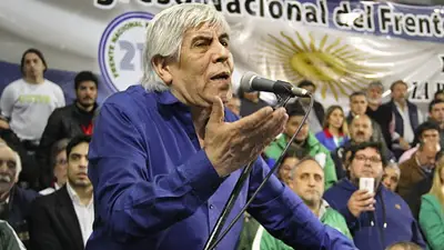 Moyano estalló contra el Gobierno y pidió la renuncia de un ministro Moyano estalló contra el Gobierno y pidió la renuncia de un ministro