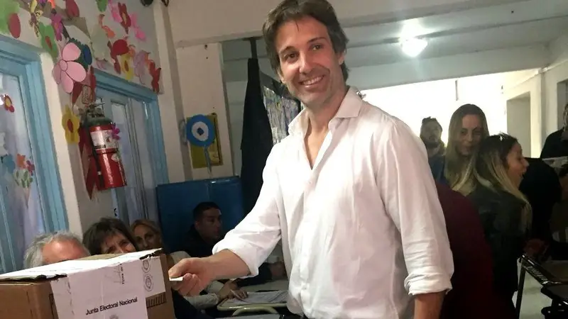 Tras esconder a Mauricio Macri, ahora también cambian el logo de Cambiemos