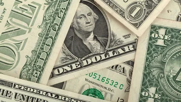 El dólar cerró a $ 46,46