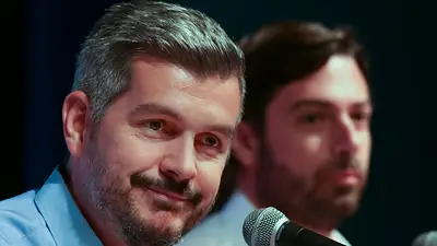 Los trolls de Cambiemos piden abandonar los grupos de Whatsapp de Marcos Peña Los trolls de Cambiemos piden abandonar los grupos de Whatsapp de Marcos Peña