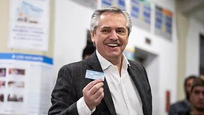Pese al pedido de algunos gobernadores, el Gobierno planifica las PASO 2021 Pese al pedido de algunos gobernadores, el Gobierno planifica las PASO 2021
