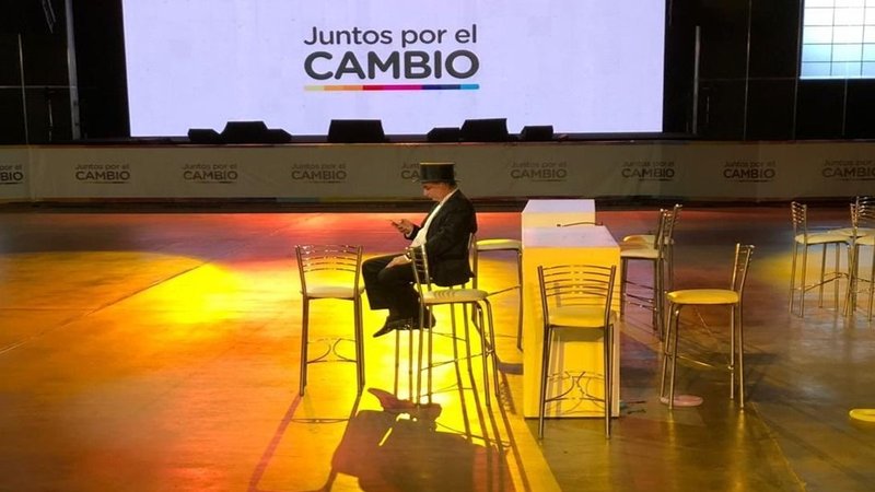 Insólito: El 'Mago sin dientes' pronosticó el fin de la cuarentena