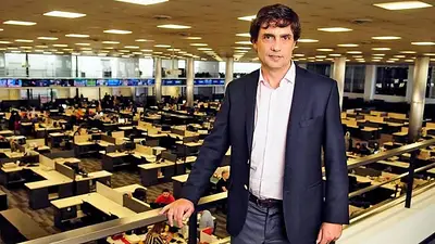 Crisis económica: Hernán Lacunza apuntó contra la oposición en su primera conferencia Crisis económica: Hernán Lacunza apuntó contra la oposición en su primera conferencia