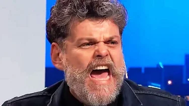 Alfredo Casero destrozó la "travesía por la democracia"
