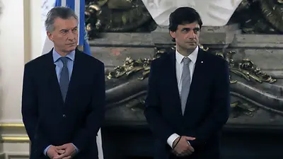 Macri: "El equipo económico se comprometió a mantener el dólar como está" Macri: "El equipo económico se comprometió a mantener el dólar como está"