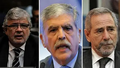 Declaran nulos los procesamientos a De Vido, Baratta, Schiavi y Jaime por el soterramiento del Sarmiento Declaran nulos los procesamientos a De Vido, Baratta, Schiavi y Jaime por el soterramiento del Sarmiento