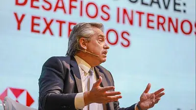 Elecciones 2019: Alberto Fernández confirmó que irá al debate, pero manifestó su preocupación por la economía Elecciones 2019: Alberto Fernández confirmó que irá al debate, pero manifestó su preocupación por la economía