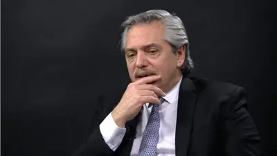 Alberto Fernández: "Si Macri me quiere mandar los atributos por correo, no tengo ningún problema" Alberto Fernández: "Si Macri me quiere mandar los atributos por correo, no tengo ningún problema"