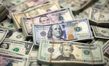 El dólar oficial cerró en $1.190 y subió $10 | Dólar