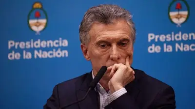 Cepo al dólar: para Bloomberg, Macri tomó la medida para "sobrevivir" hasta octubre Cepo al dólar: para Bloomberg, Macri tomó la medida para "sobrevivir" hasta octubre