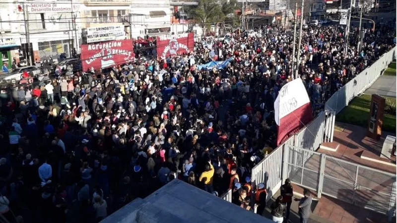 Marcha de apoyo a Néstor Grindetti en Lanús