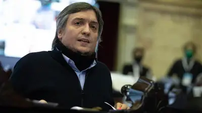 Máximo Kirchner cruzó a Macri por las políticas aplicadas y destacó que "la economía se mueve desde abajo" Máximo Kirchner cruzó a Macri por las políticas aplicadas y destacó que "la economía se mueve desde abajo"