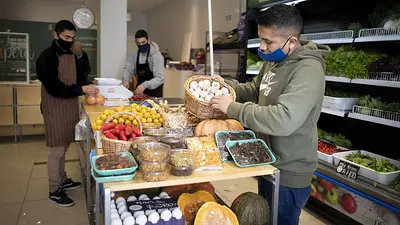 El consumo masivo mejoró en agosto de la mano de compras en comercios de cercanía El consumo masivo mejoró en agosto de la mano de compras en comercios de cercanía
