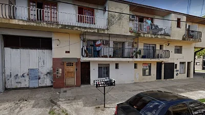 Una mujer mató a puñaladas a su marido y quedó detenida: denuncia que era víctima de violencia de género Una mujer mató a puñaladas a su marido y quedó detenida: denuncia que era víctima de violencia de género