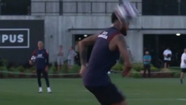 VIDEO: La última genialidad de Neymar en un entrenamiento del PSG