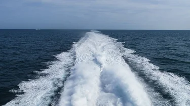 Agua muerta, el fenómeno que aterroriza a barcos y marineros