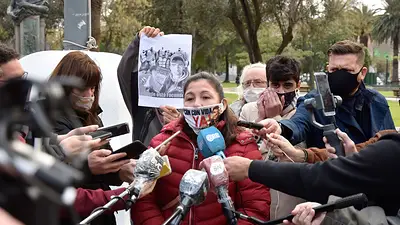 La madre de Facundo Castro tras la reunión con Kicillof: "Le dije que Berni es un bocón" La madre de Facundo Castro tras la reunión con Kicillof: "Le dije que Berni es un bocón"