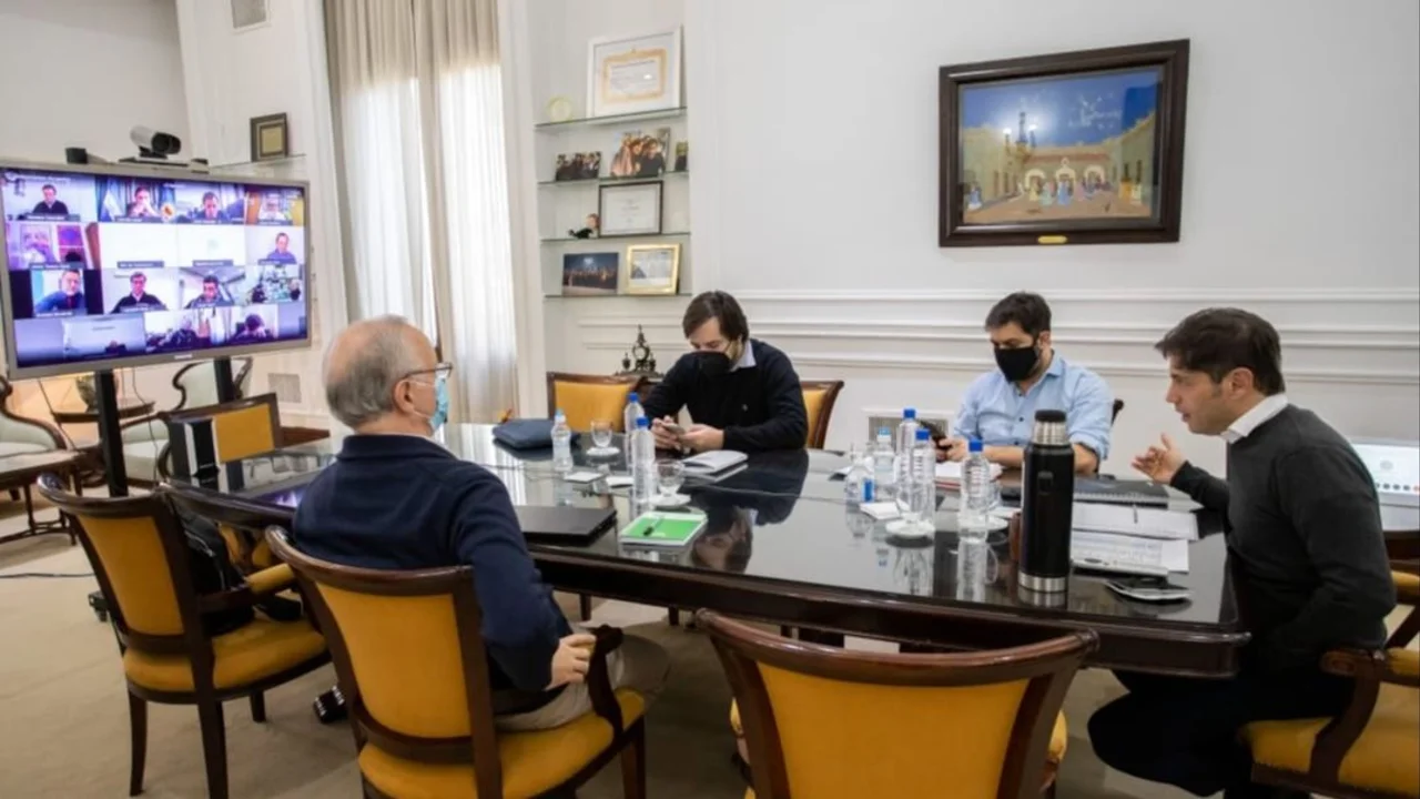 Kicillof les advirtió a intendentes y expertos: "Estamos en una situación delicada"