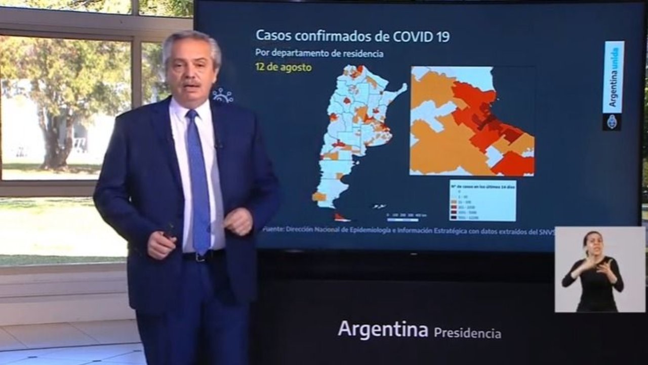Qué dicen las filminas que Alberto Fernández presentó en conferencia de prensa